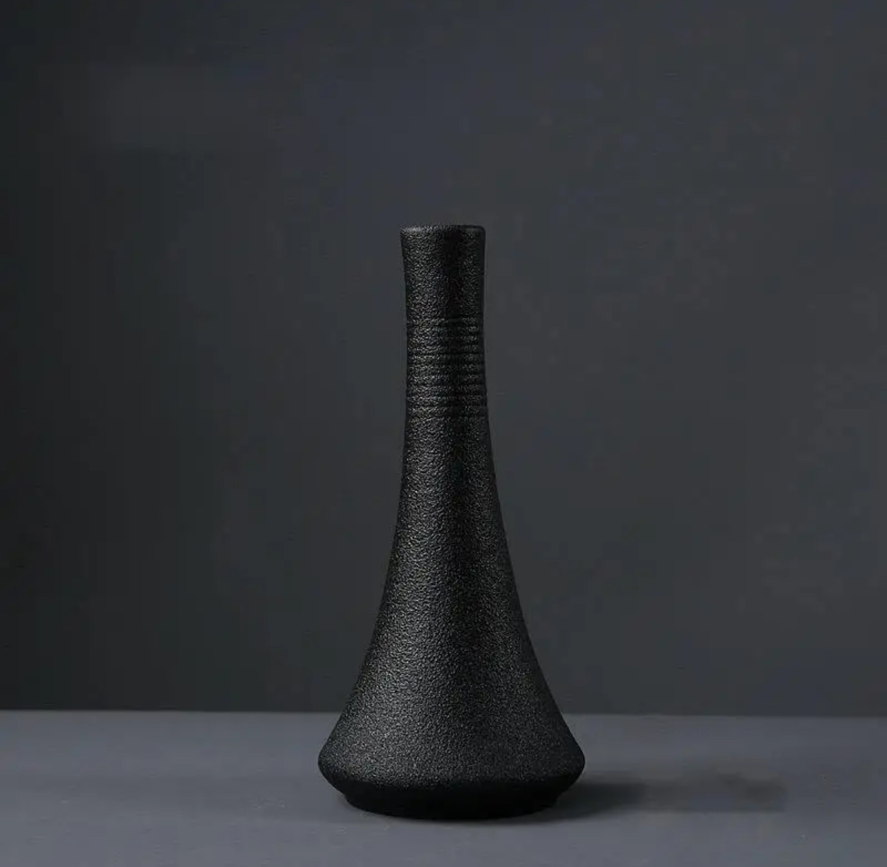 Black Ceramic Vase Decoration