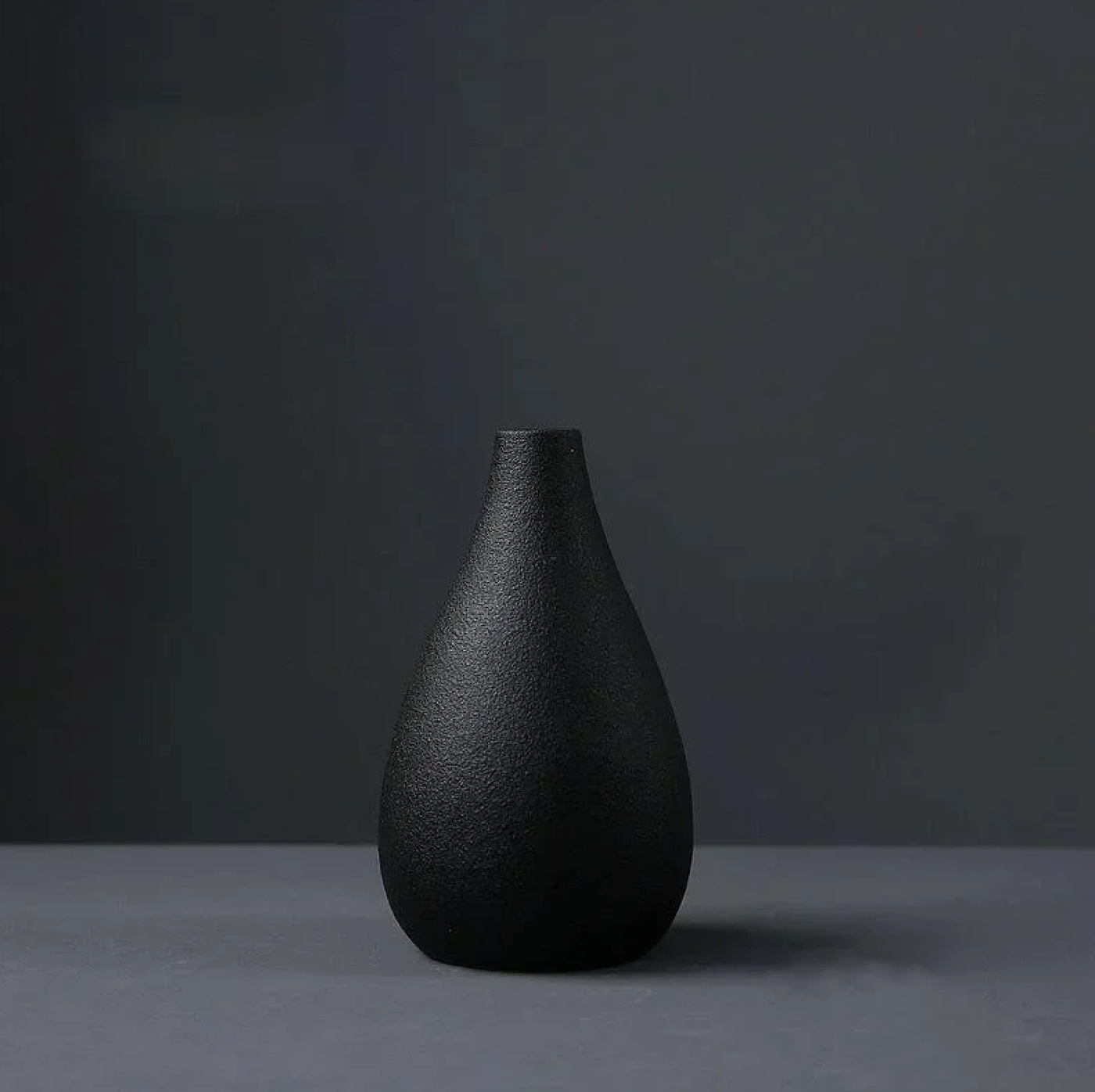 Black Ceramic Vase Decoration