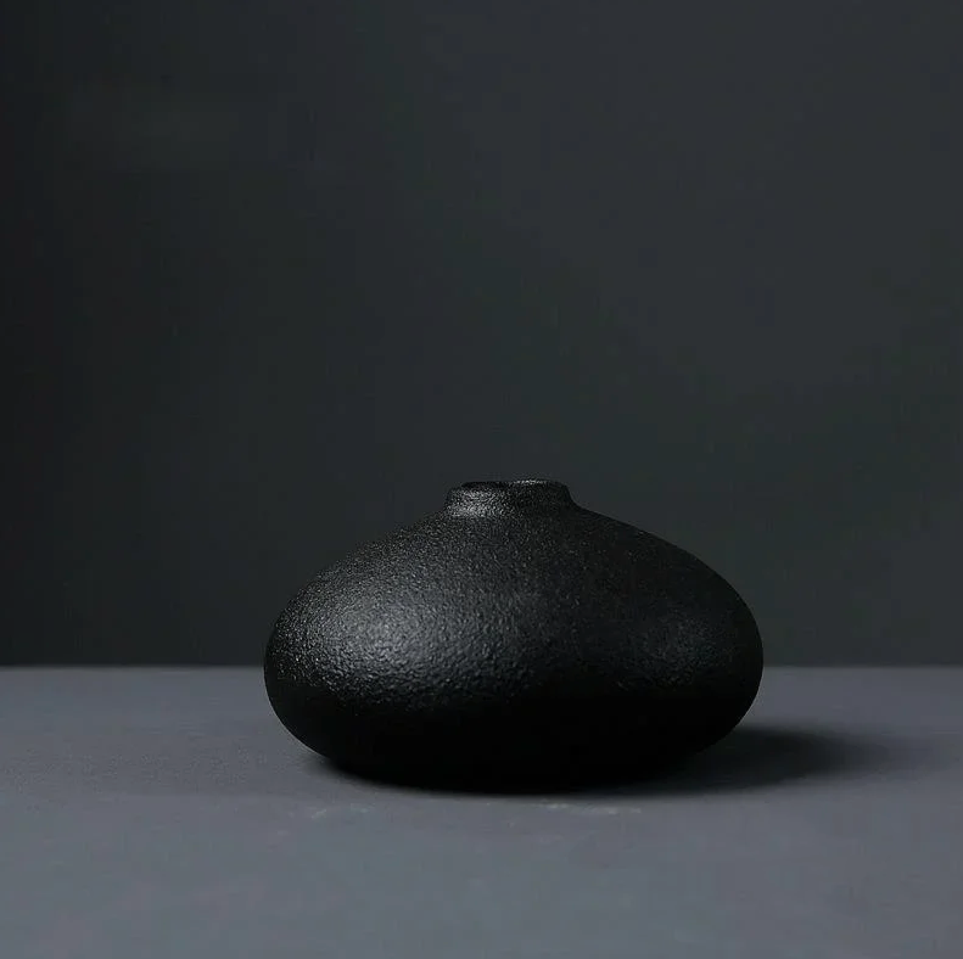 Black Ceramic Vase Decoration